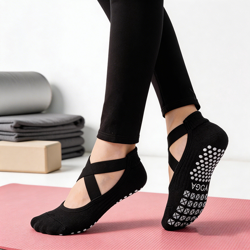 Medical Tape - Kaus Kaki Yoga Anti Selip Wanita