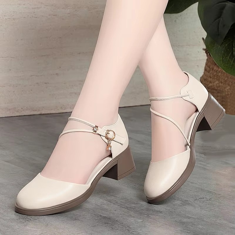 Sepatu Hak Blok Sedang 4.5cm M - Bandage ulasan dan harga